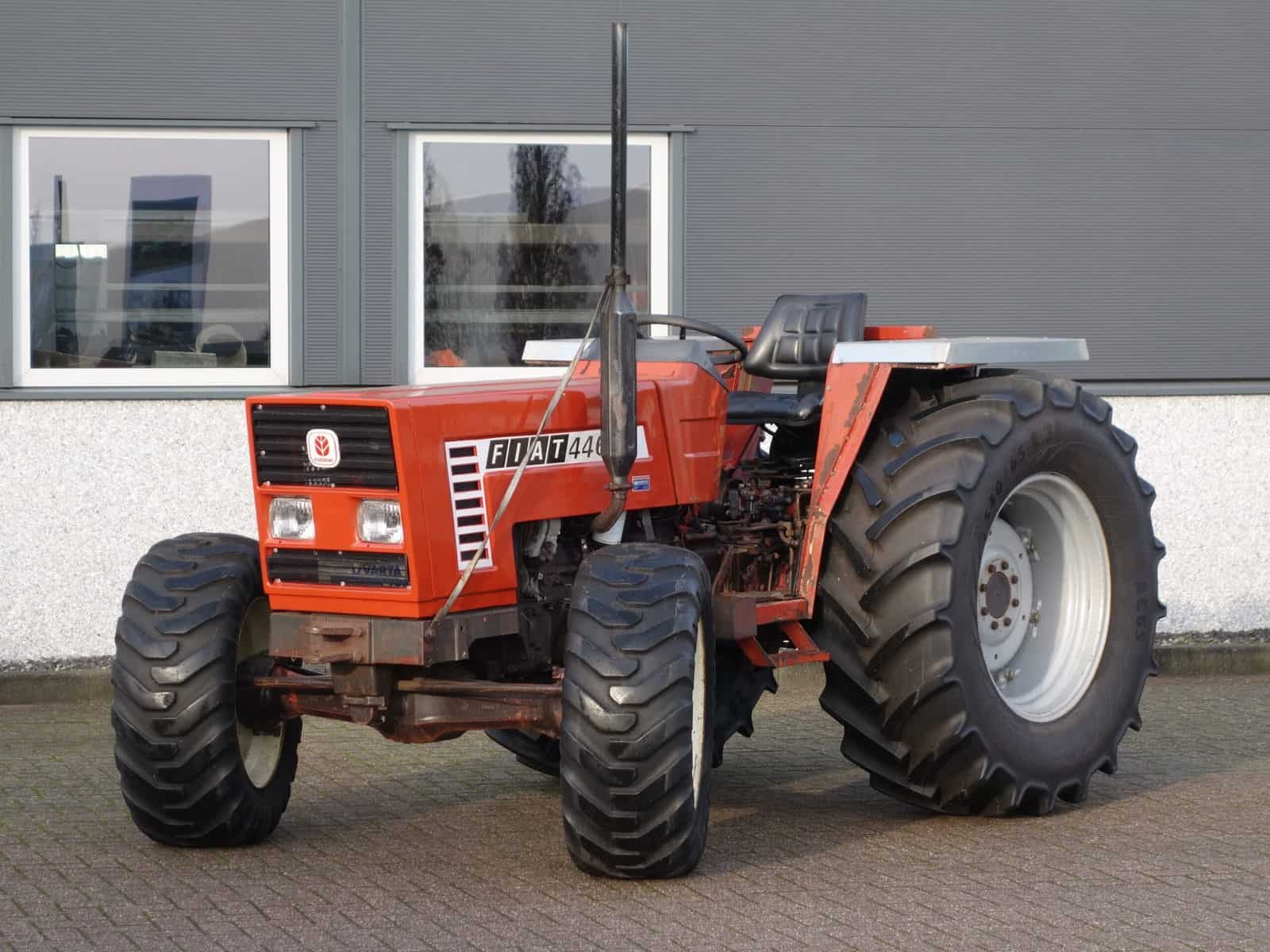 Traktor Fiat 446 DT 4wd