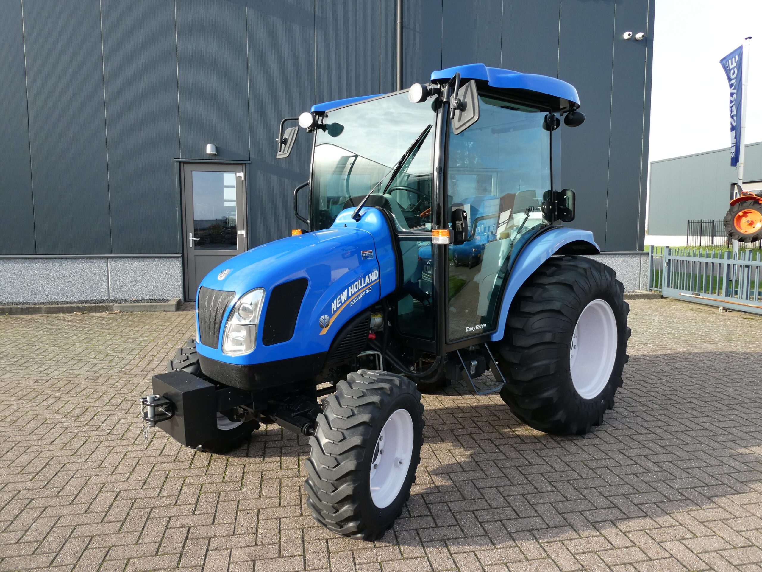Traktor New Holland 45D 4wd CVT