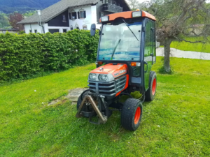 Traktor Kubota B 1610